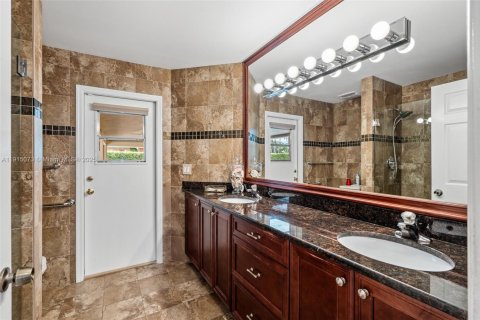 Villa ou maison à vendre à Lake Worth, Floride: 4 chambres, 231.23 m2 № 1970238 - photo 16