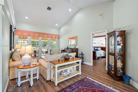 Villa ou maison à vendre à Lake Worth, Floride: 4 chambres, 231.23 m2 № 1970238 - photo 5