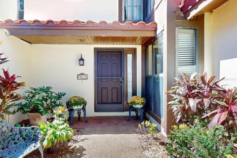 Touwnhouse à vendre à Haines City, Floride: 2 chambres, 171.31 m2 № 2233644 - photo 4