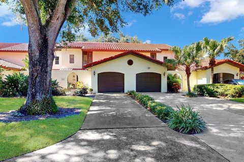 Townhouse in Haines City, Florida 2 bedrooms, 171.31 sq.m. № 2233644