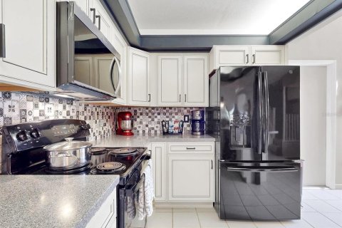 Touwnhouse à vendre à Haines City, Floride: 2 chambres, 171.31 m2 № 2233644 - photo 8