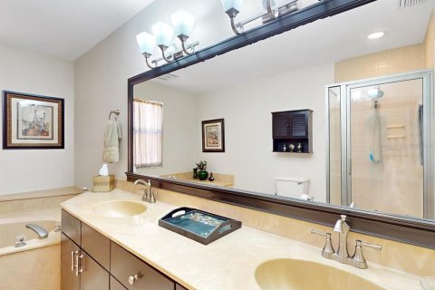 Touwnhouse à vendre à Haines City, Floride: 2 chambres, 171.31 m2 № 2233644 - photo 21