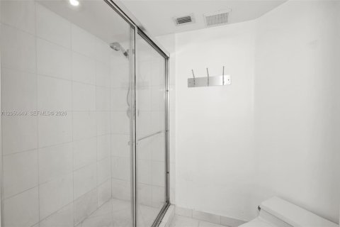 Снять в аренду кондоминиум в Авентура, Флорида 2 спальни, 134.43м2, № 2145924 - фото 28