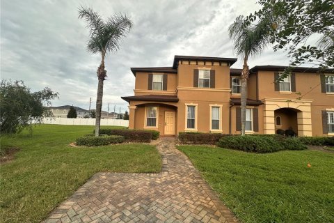 Touwnhouse à vendre à Davenport, Floride: 4 chambres, 172.43 m2 № 2406458 - photo 2