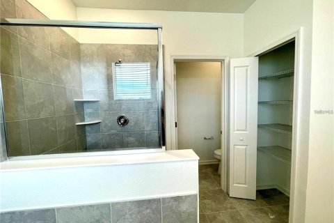 Townhouse in Davenport, Florida 3 bedrooms, 173.17 sq.m. № 1908991 - photo 7