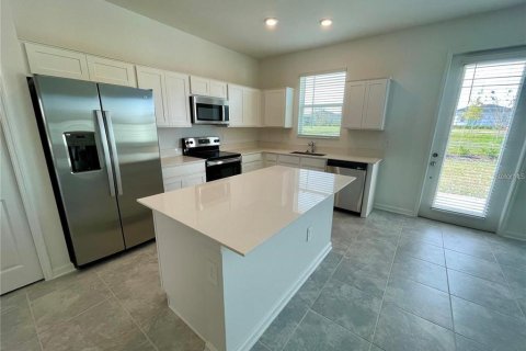 Townhouse in Davenport, Florida 3 bedrooms, 173.17 sq.m. № 1908991 - photo 24