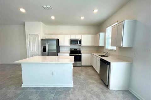 Townhouse in Davenport, Florida 3 bedrooms, 173.17 sq.m. № 1908991 - photo 23