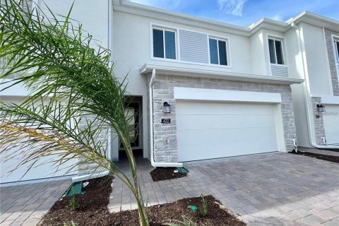 Townhouse in Davenport, Florida 3 bedrooms, 173.17 sq.m. № 1908991 - photo 21