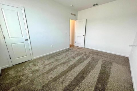 Townhouse in Davenport, Florida 3 bedrooms, 173.17 sq.m. № 1908991 - photo 11