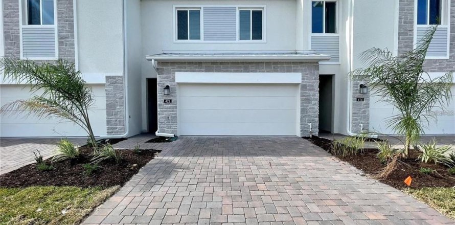 Townhouse in Davenport, Florida 3 bedrooms, 173.17 sq.m. № 1908991