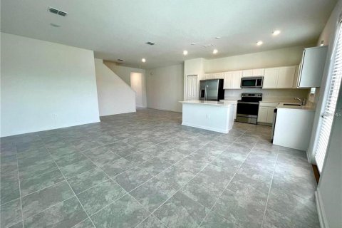Townhouse in Davenport, Florida 3 bedrooms, 173.17 sq.m. № 1908991 - photo 27