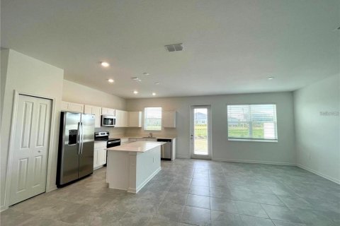 Townhouse in Davenport, Florida 3 bedrooms, 173.17 sq.m. № 1908991 - photo 29