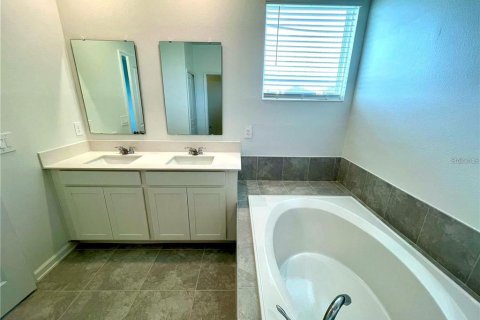 Townhouse in Davenport, Florida 3 bedrooms, 173.17 sq.m. № 1908991 - photo 6
