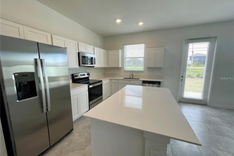 Townhouse in Davenport, Florida 3 bedrooms, 173.17 sq.m. № 1908991 - photo 25