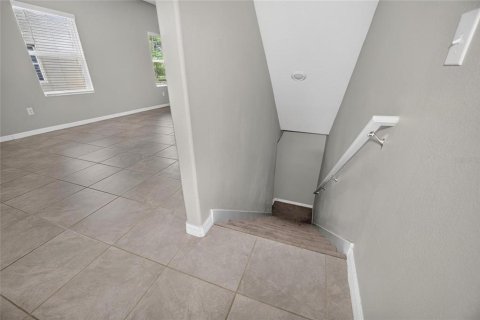 Townhouse in PALM RIVER TOWNHOMES in Tampa, Florida 3 bedrooms, 173.17 sq.m. № 2228135 - photo 12