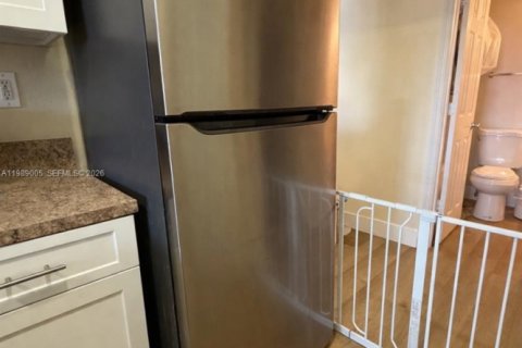 Copropriété à louer à Pembroke Pines, Floride: 2 chambres, 104.98 m2 № 2051128 - photo 13