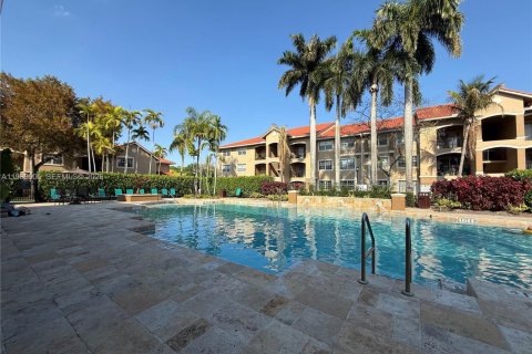 Copropriété à louer à Pembroke Pines, Floride: 2 chambres, 104.98 m2 № 2051128 - photo 4
