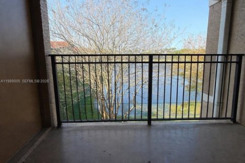 Copropriété à louer à Pembroke Pines, Floride: 2 chambres, 104.98 m2 № 2051128 - photo 19