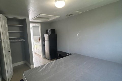 Immobilier commercial à louer à North Miami Beach, Floride № 1781666 - photo 6