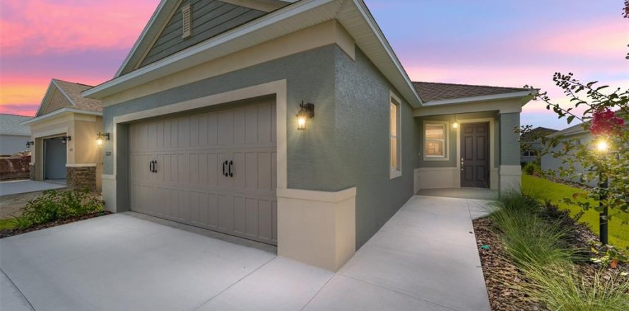 Casa en Ocala, Florida 2 dormitorios, 124.77 m2 № 1905603