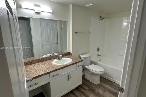 Apartment in Pembroke Pines, Florida 2 bedrooms, 104.98 sq.m. № 2381717 - photo 20