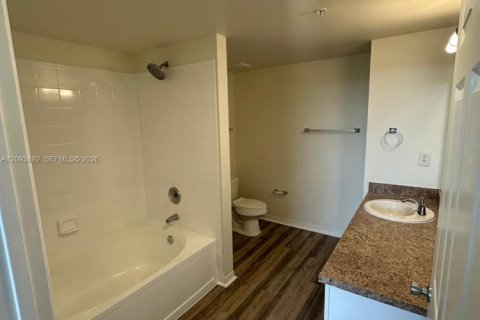 Apartment in Pembroke Pines, Florida 2 bedrooms, 104.98 sq.m. № 2381717 - photo 14