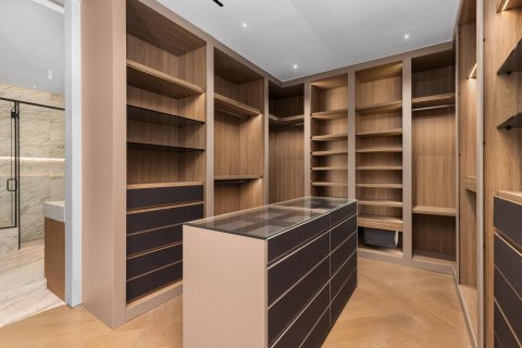 Купить виллу или дом в Форт-Лодердейл, Флорида 3 комнаты, 798.96м2, № 2403987 - фото 28