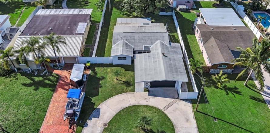 Casa en Dania Beach, Florida 4 dormitorios, 129.78 m2 № 663114