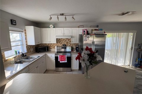Villa ou maison à vendre à Seffner, Floride: 3 chambres, 112.88 m2 № 2098116 - photo 2