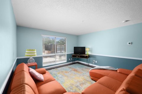 Condominio en venta en Gainesville, Florida, 2 dormitorios, 79.25 m2 № 1675243 - foto 4