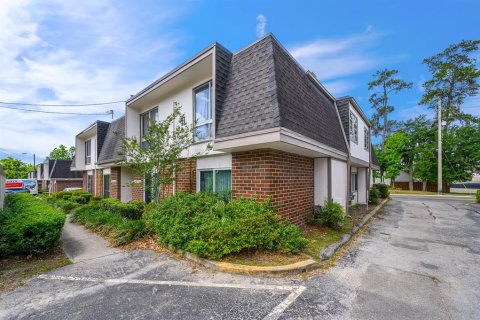 Condominio en venta en Gainesville, Florida, 2 dormitorios, 79.25 m2 № 1675243 - foto 1