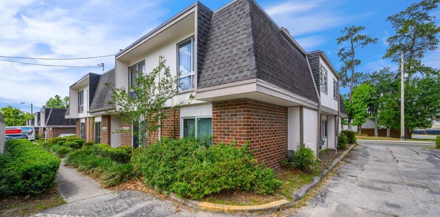 Condominio en Gainesville, Florida, 2 dormitorios № 1675243