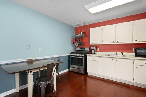Condominio en venta en Gainesville, Florida, 2 dormitorios, 79.25 m2 № 1675243 - foto 7
