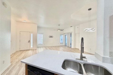 Villa ou maison à louer à Oxford, Floride: 3 chambres, 124.67 m2 № 2415215 - photo 11