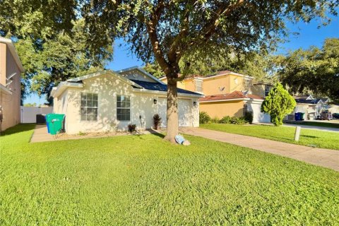 Villa ou maison à louer à Oxford, Floride: 3 chambres, 124.67 m2 № 2415215 - photo 3