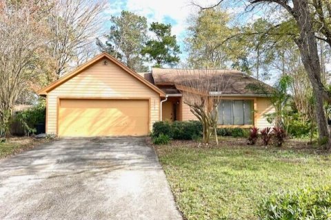 House in Orange Park, Florida 3 bedrooms, 138.61 sq.m. № 889593 - photo 1