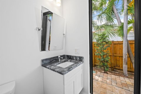 Casa en venta en Pompano Beach, Florida, 3 dormitorios, 198.07 m2 № 2246181 - foto 25