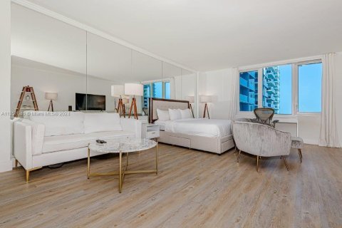 Copropriété à louer à Miami Beach, Floride: 61.32 m2 № 2334943 - photo 7