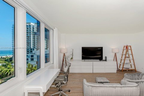 Copropriété à louer à Miami Beach, Floride: 61.32 m2 № 2334943 - photo 6