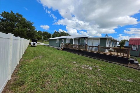 Villa ou maison à vendre à Okeechobee, Floride: 3 chambres, 137.68 m2 № 2415105 - photo 12