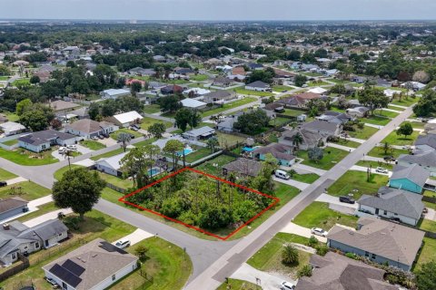 Commercial property in Port St. Lucie, Florida № 2247317 - photo 12