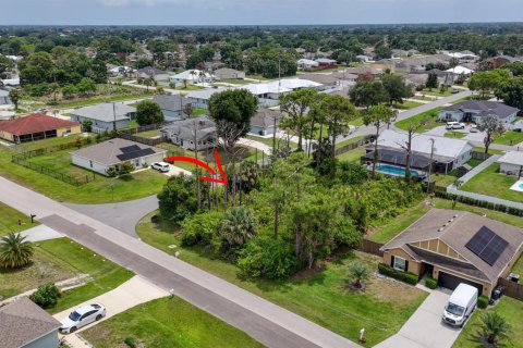 Commercial property in Port St. Lucie, Florida № 2247317 - photo 4