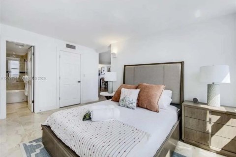 Copropriété à louer à Fort Lauderdale, Floride: 2 chambres, 134.71 m2 № 2192491 - photo 14
