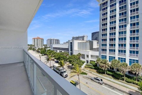 Copropriété à louer à Fort Lauderdale, Floride: 2 chambres, 134.71 m2 № 2192491 - photo 18