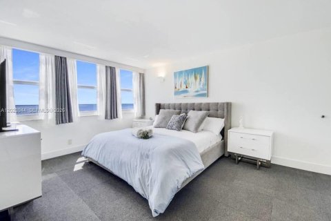 Copropriété à louer à Fort Lauderdale, Floride: 2 chambres, 134.71 m2 № 2192491 - photo 13