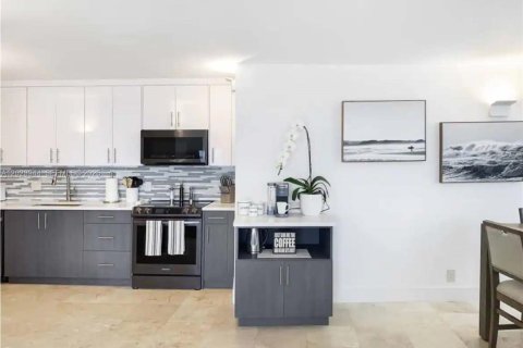 Copropriété à louer à Fort Lauderdale, Floride: 2 chambres, 134.71 m2 № 2192491 - photo 9