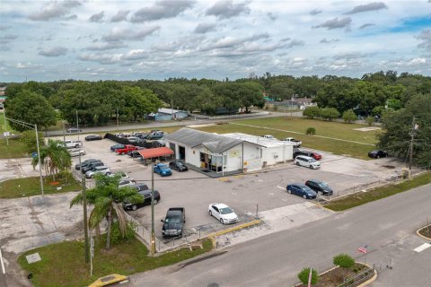 Immobilier commercial à Haines City, Floride 334.36 m2 № 2388565