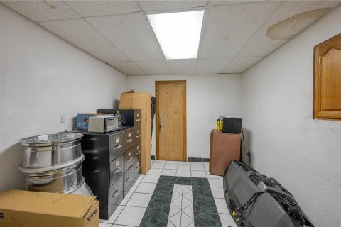 Immobilier commercial à vendre à Haines City, Floride: 334.36 m2 № 2388565 - photo 7