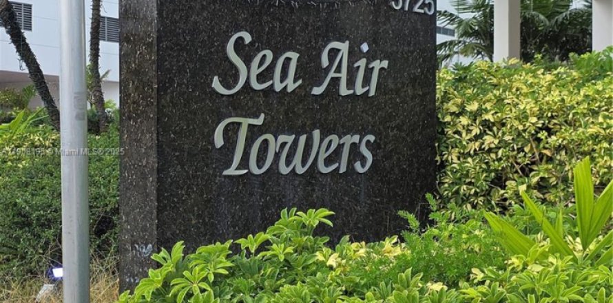 Condo in Hollywood, Florida, 2 bedrooms  № 1973636