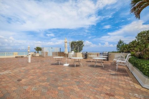 Condominio en venta en Hallandale Beach, Florida, 1 dormitorio, 68.56 m2 № 2040637 - foto 5